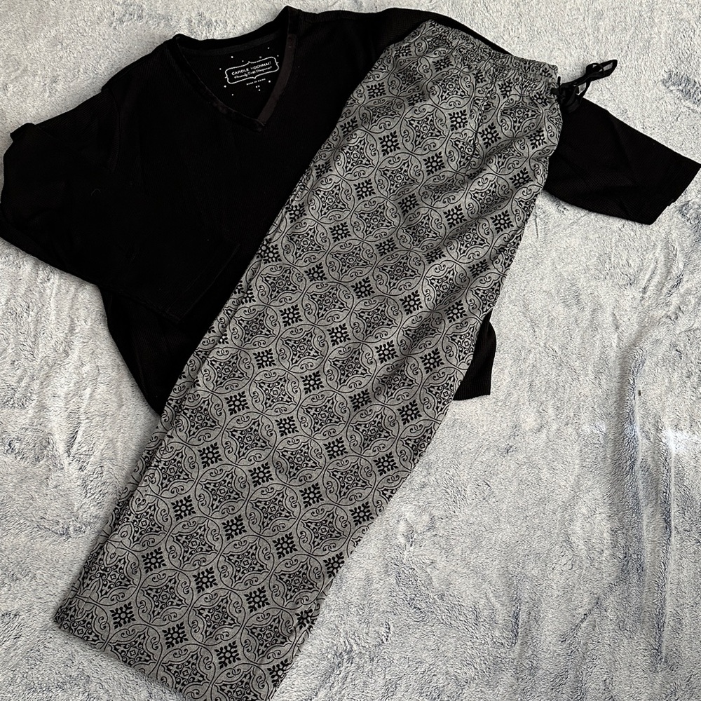 Midnight by Carole Hochman Black and Gray Pajama Set - Picture 2 of 2